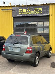 2004 Toyota Highlander - Photo 4 - Denver, CO 80204
