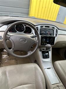 2004 Toyota Highlander - Photo 11 - Denver, CO 80204