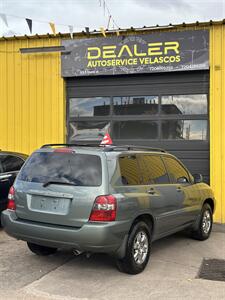 2004 Toyota Highlander - Photo 3 - Denver, CO 80204