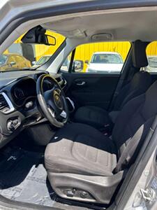 2018 Jeep Renegade Latitude   - Photo 6 - Denver, CO 80204