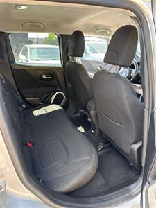 2018 Jeep Renegade Latitude   - Photo 8 - Denver, CO 80204