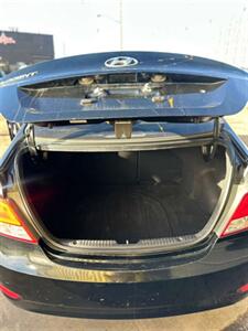 2017 Hyundai ACCENT SE - Photo 4 - Denver, CO 80204