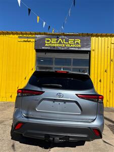 2021 Toyota Highlander LE   - Photo 6 - Denver, CO 80204