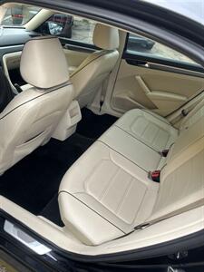 2017 Volkswagen Passat 1.8T R-Line   - Photo 10 - Denver, CO 80204