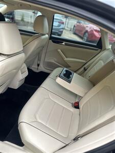 2017 Volkswagen Passat 1.8T R-Line   - Photo 9 - Denver, CO 80204