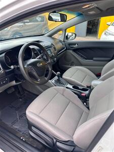 2014 Kia Forte LX   - Photo 12 - Denver, CO 80204
