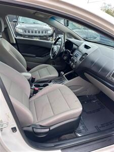 2014 Kia Forte LX   - Photo 10 - Denver, CO 80204