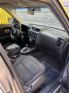 2018 Kia Soul +   - Photo 8 - Denver, CO 80204