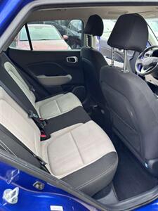 2020 Hyundai VENUE SEL - Photo 11 - Denver, CO 80204