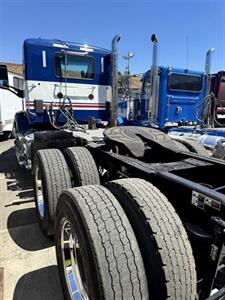 2017 Peterbilt 579   - Photo 5 - Sun Valley, CA 91352