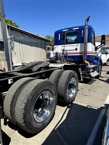 2017 Peterbilt 579   - Photo 4 - Sun Valley, CA 91352