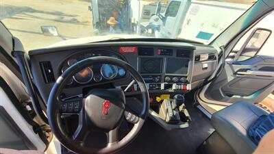 2016 Kenworth T680   - Photo 7 - Sun Valley, CA 91352