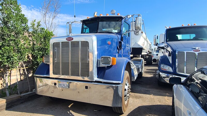 2016 Peterbilt 365
