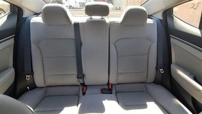 2017 Hyundai ELANTRA SE   - Photo 12 - Sun Valley, CA 91352