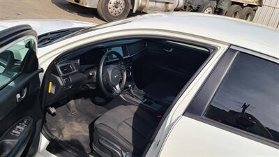 2018 Kia Optima Hybrid Premium   - Photo 5 - Sun Valley, CA 91352