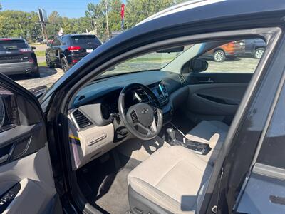2017 Hyundai Tucson 1.6T SE   - Photo 10 - Hobart, IN 46342