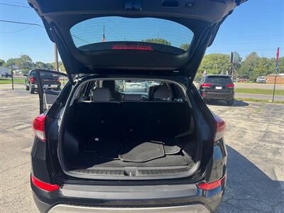 2017 Hyundai Tucson 1.6T SE   - Photo 13 - Hobart, IN 46342