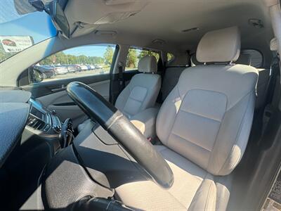 2017 Hyundai Tucson 1.6T SE   - Photo 9 - Hobart, IN 46342