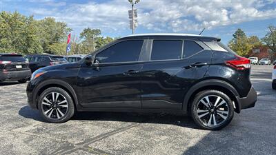 2020 Nissan Kicks SV   - Photo 3 - Hobart, IN 46342