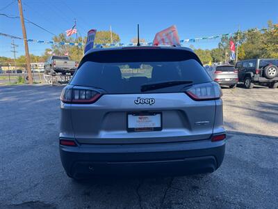 2019 Jeep Cherokee Latitude   - Photo 6 - Hobart, IN 46342