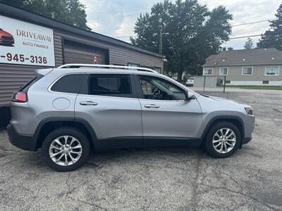 2019 Jeep Cherokee Latitude   - Photo 8 - Hobart, IN 46342