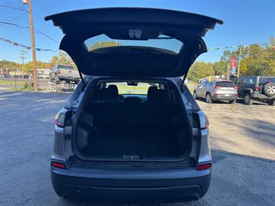 2019 Jeep Cherokee Latitude   - Photo 9 - Hobart, IN 46342