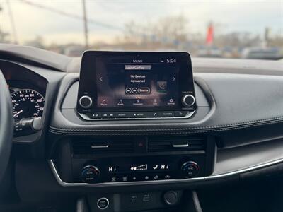 2023 Nissan Rogue SV   - Photo 13 - Hobart, IN 46342