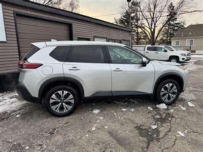 2023 Nissan Rogue SV   - Photo 8 - Hobart, IN 46342