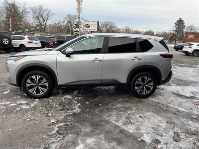 2023 Nissan Rogue SV   - Photo 4 - Hobart, IN 46342