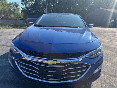 2023 Chevrolet Malibu LT   - Photo 2 - Hobart, IN 46342