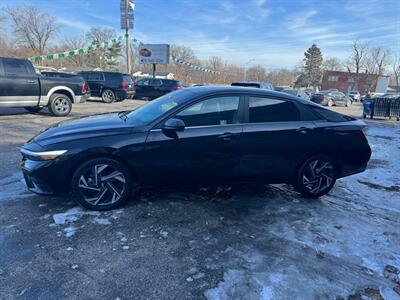 2024 Hyundai ELANTRA SEL   - Photo 4 - Hobart, IN 46342