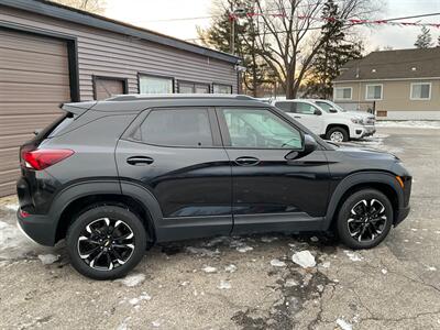 2021 Chevrolet Trailblazer LT   - Photo 8 - Hobart, IN 46342