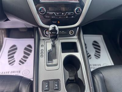 2020 Nissan Murano SL   - Photo 10 - Hobart, IN 46342
