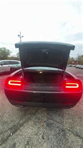 2018 Dodge Challenger SXT   - Photo 7 - Hobart, IN 46342