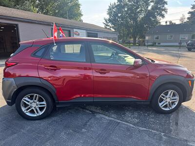 2020 Hyundai KONA SE   - Photo 8 - Hobart, IN 46342