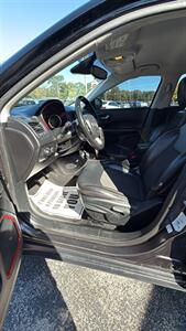 2020 Jeep Compass Trailhawk   - Photo 7 - Hobart, IN 46342