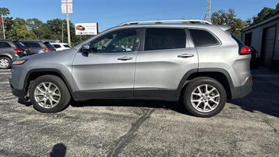 2018 Jeep Cherokee Latitude Plus   - Photo 3 - Hobart, IN 46342