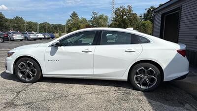 2024 Chevrolet Malibu LT   - Photo 4 - Hobart, IN 46342