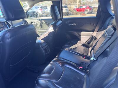 2019 Jeep Cherokee Limited   - Photo 8 - Hobart, IN 46342