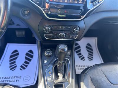2019 Jeep Cherokee Limited   - Photo 10 - Hobart, IN 46342