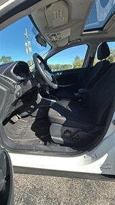 2019 Ford EcoSport SE   - Photo 7 - Hobart, IN 46342