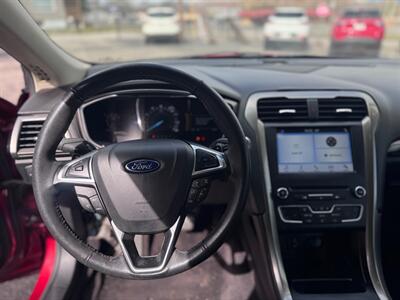 2017 Ford Fusion SE - Photo 9 - Hobart, IN 46342