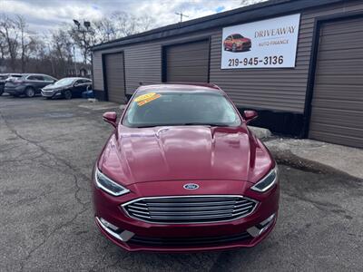 2017 Ford Fusion SE - Photo 2 - Hobart, IN 46342