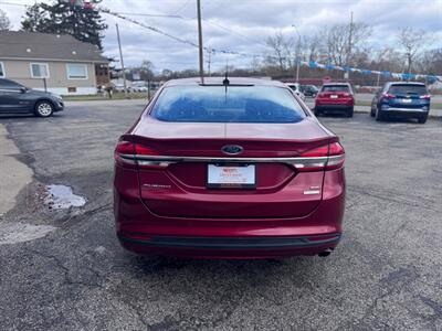 2017 Ford Fusion SE - Photo 5 - Hobart, IN 46342