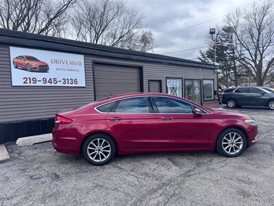 2017 Ford Fusion SE - Photo 6 - Hobart, IN 46342