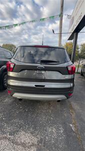 2019 Ford Escape SE - Photo 4 - Hobart, IN 46342