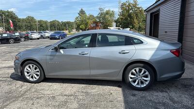 2024 Chevrolet Malibu LT   - Photo 4 - Hobart, IN 46342