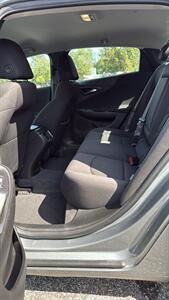 2024 Chevrolet Malibu LT   - Photo 9 - Hobart, IN 46342