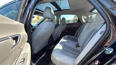 2021 Hyundai SONATA SEL   - Photo 10 - Hobart, IN 46342