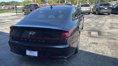 2021 Hyundai SONATA SEL   - Photo 4 - Hobart, IN 46342
